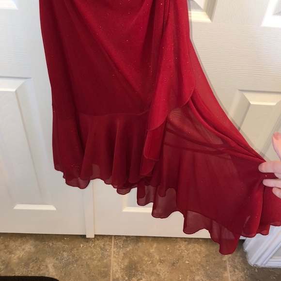 Little red dress - Picture 3 of 7